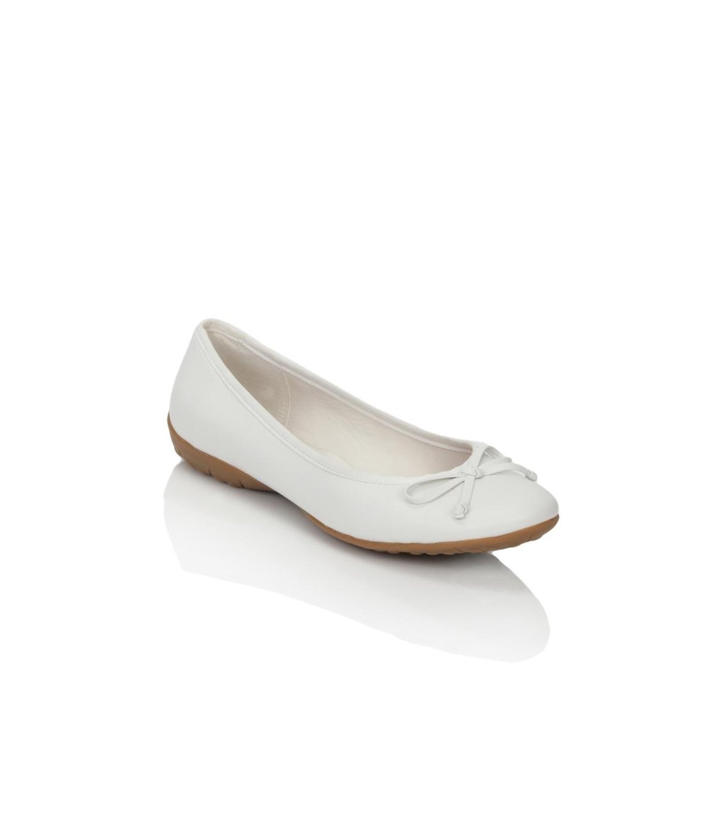 white-leather-flats White Leather Flats