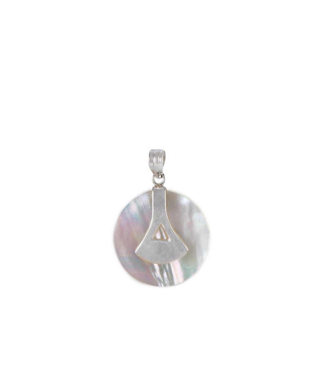 white-pendant White Pendant