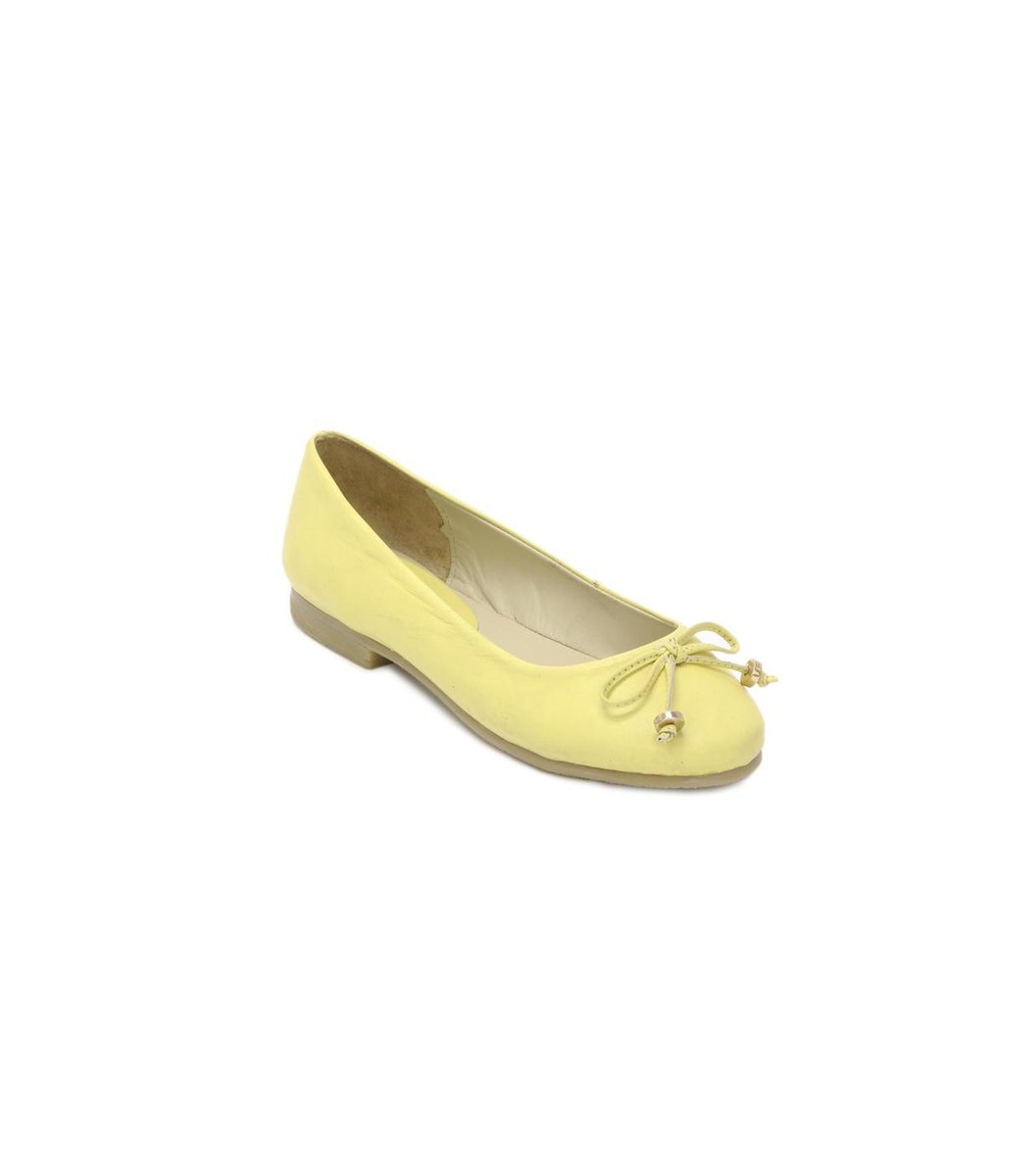 yellow-shoes Yellow Shoes
